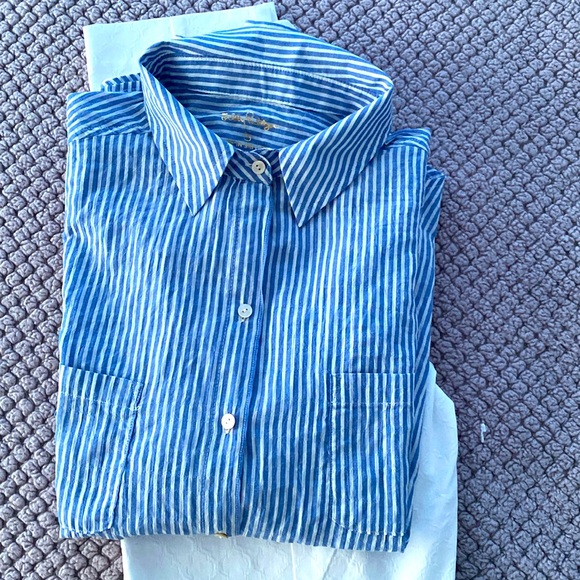 Lilly Pulitzer long sleeve button down top. Size small nwot - Picture 2 of 5